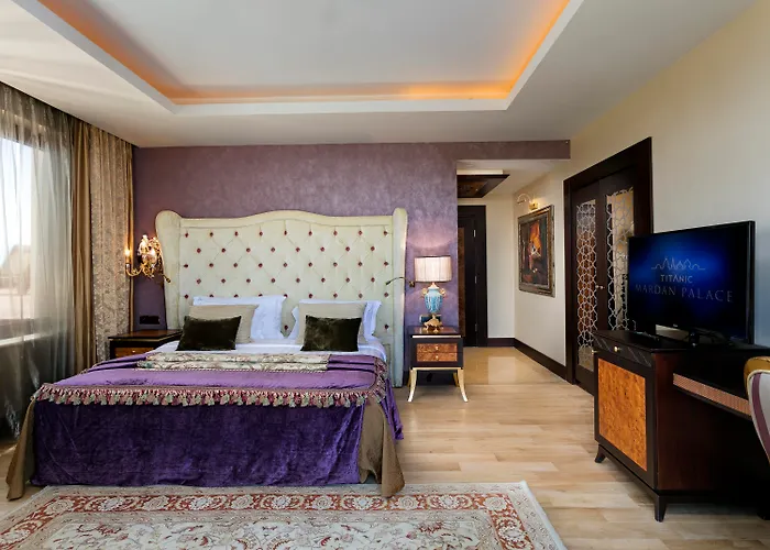 Mardan Palace